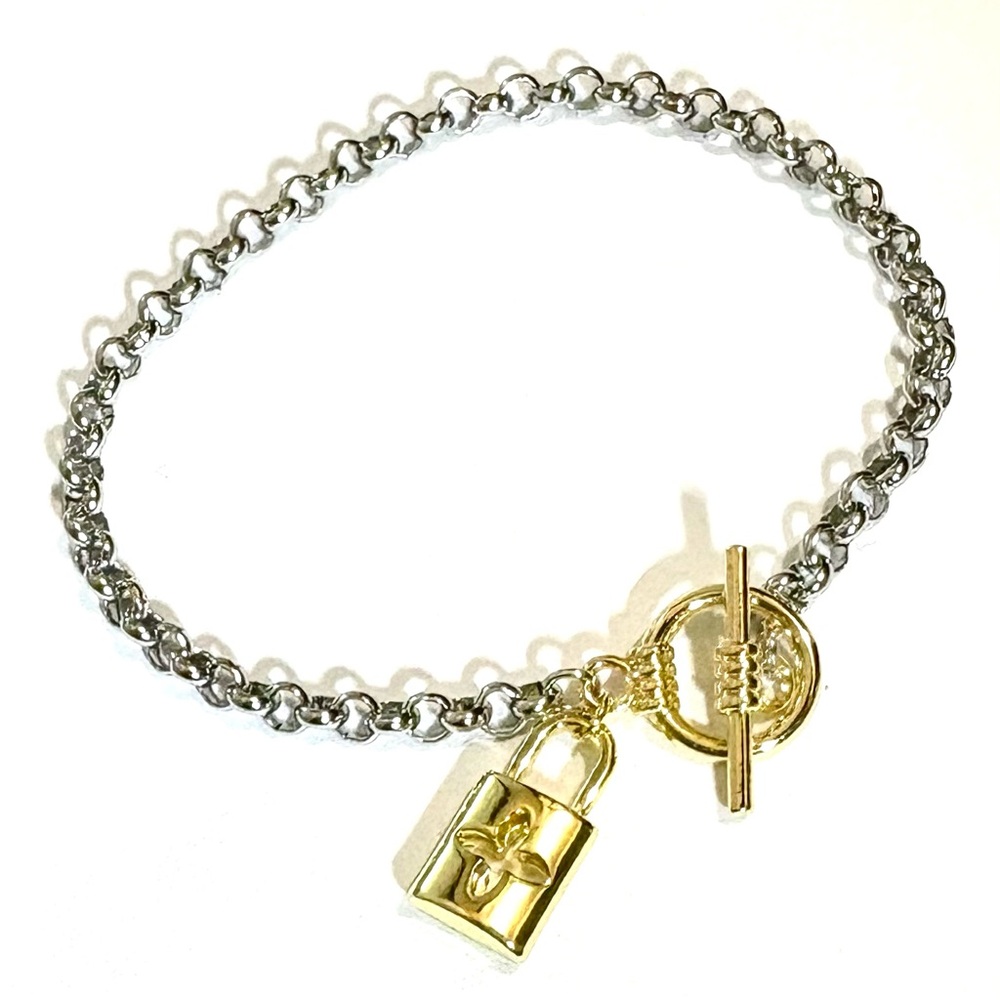 Boutique Gold Lock Charm Silver Stainless Steel Bracelet Versatile Sporty Chic